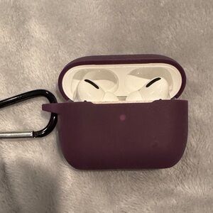 AirPods Pro’s with case